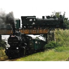 Parní lokomotiva 434.1100 a 354.195 na křížení u Chrastavy