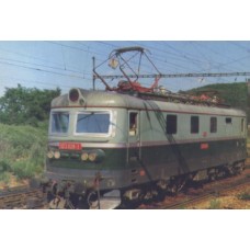 Stejnosměrná el. lokomotiva 123 028-3 v žst. Praha Vršovice